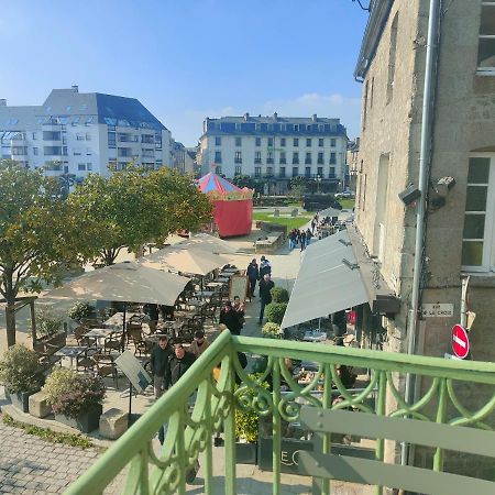 Studio Balcon De La Place Dinan Eksteriør billede